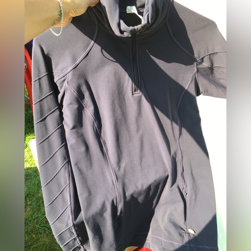 Lululemon athletic top in a grayish purple. Size 6.